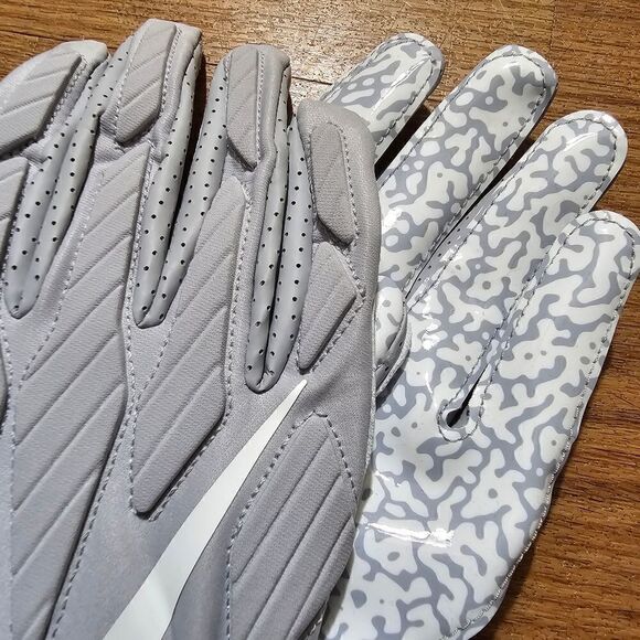 Nike Superbad Football Gloves Grey White 3XL Receiver Padded Rubber Camo New - Picture 8 of 12